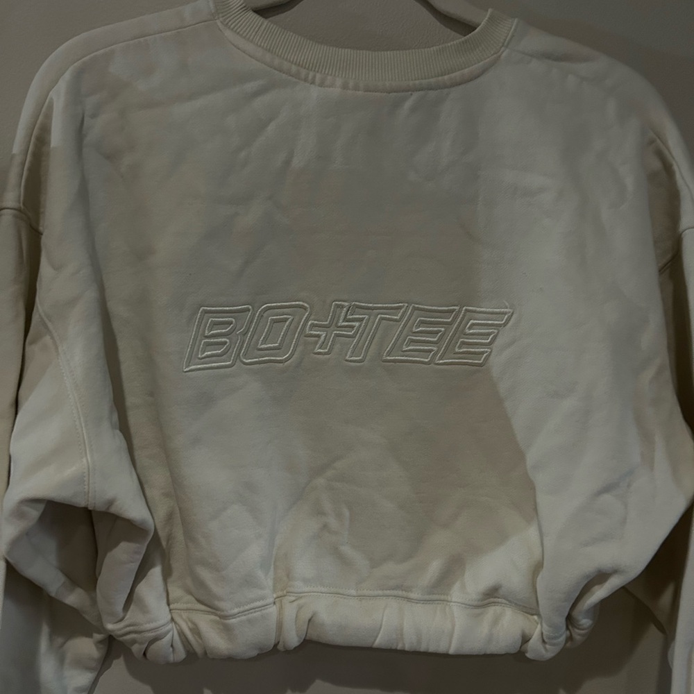 Bo + Tee Cropped Sweatshirt